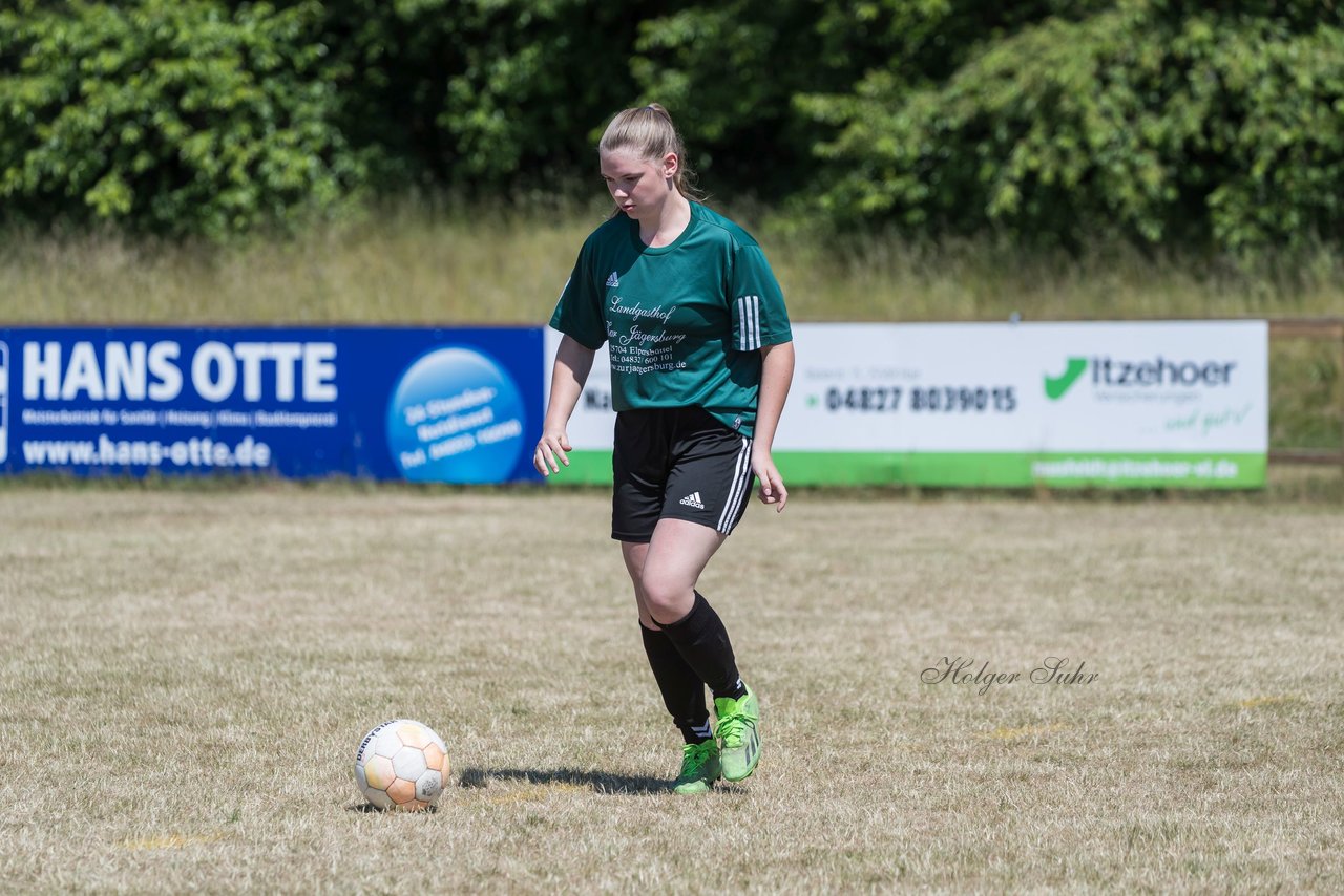 Bild 131 - wBJ TuRa Meldorf/Buesum - JFV Luebeck : Ergebnis: 1:0